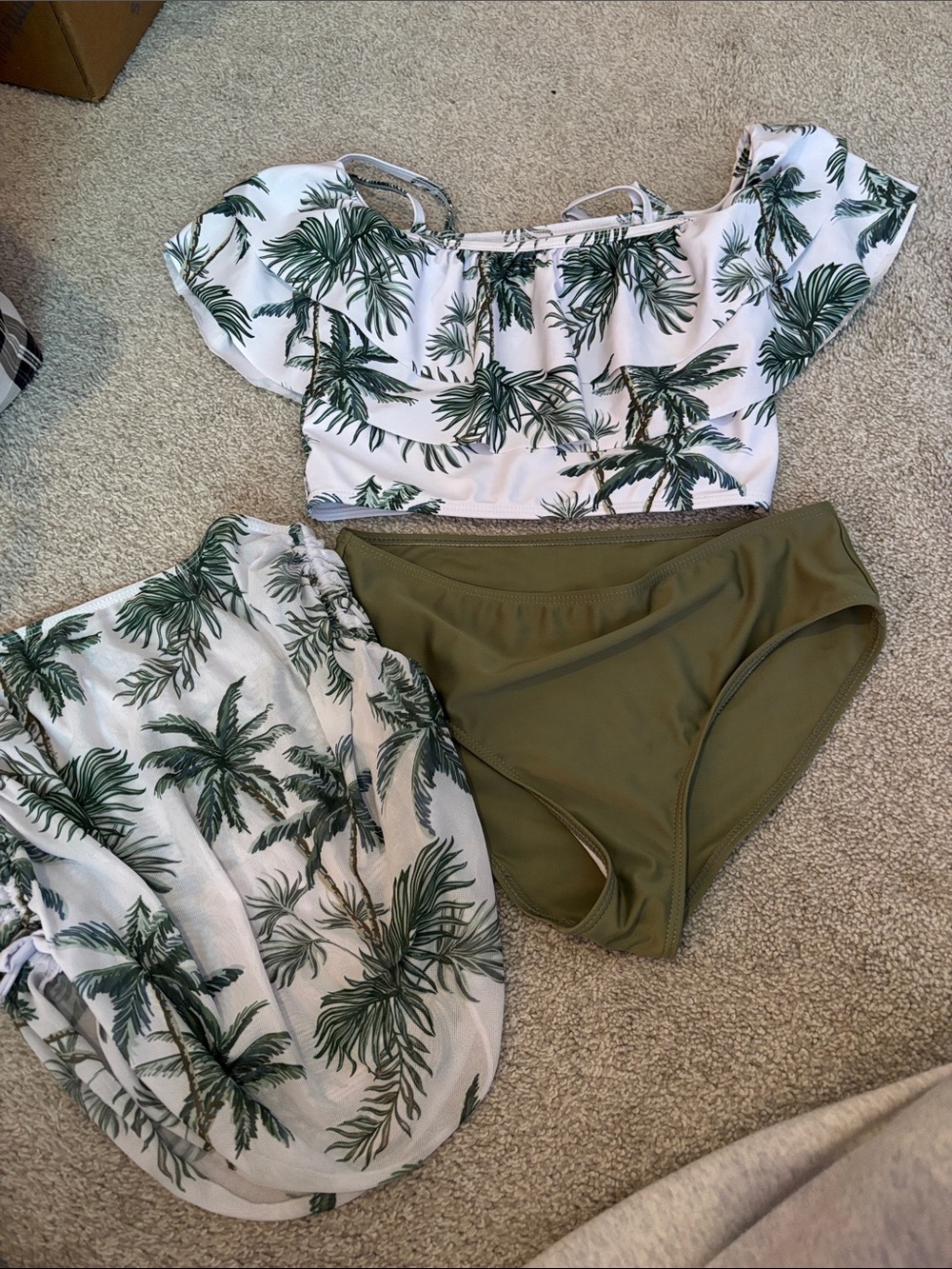 Source Unknown Girls White & Olive Green Palm Print Two-Piece Bikini Set